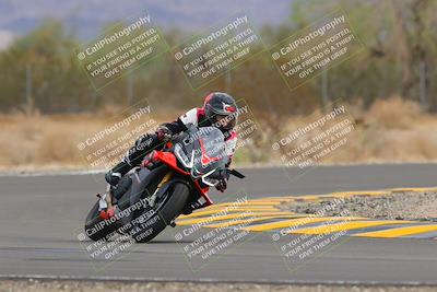 media/Sep-10-2022-SoCal Trackdays (Sat) [[a5bf35bb4a]]/Turn 6 (1140am)/